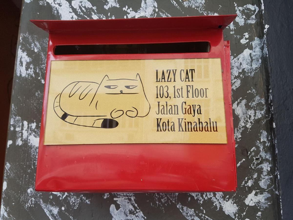 Lazy Cat Home At Gaya Street Kota Kinabalu Luaran gambar